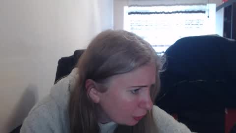 JenisAndPeter online show from March 11, 9:37 am