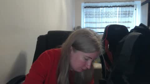 JenisAndPeter online show from April 9, 6:35 pm