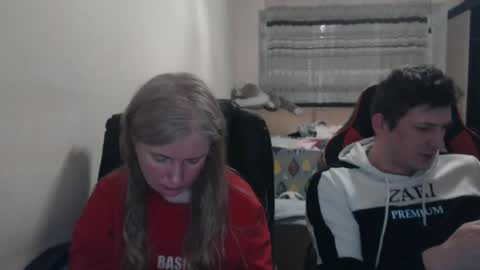 JenisAndPeter online show from April 11, 7:51 pm