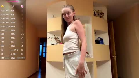 Snapshot of jenlauder chatting on July 21, 4:31 pm Jen online show from July 21, 4:31 pm