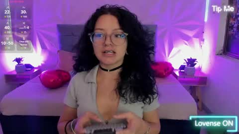 Snapshot of jenn_cg chatting on April 16, 8:31 pm jenn online show from April 16, 8:31 pm