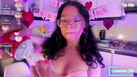 Snapshot of jenn_cg chatting on May 27, 9:34 pm jenn online show from May 27, 9:34 pm