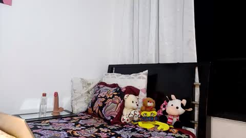  Isabella  online show from February 25, 7:29 am