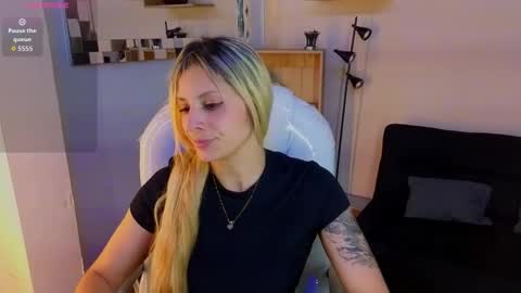 Snapshot of jennaa_cooper chatting on February 11, 10:48 pm jennaa_cooper online show from February 11, 10:48 pm