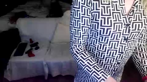 Jenna Cross online show from February 20, 3:25 am