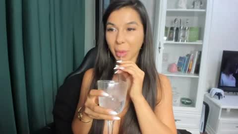 Snapshot of jennasweetass chatting on July 1, 5:56 pm Jennasweetass online show from July 1, 5:56 pm