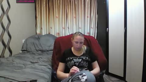 Snapshot of jennideep chatting on February 27, 10:32 pm JenniDeep online show from February 27, 10:32 pm