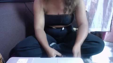 Snapshot of jenniella chatting on September 11, 10:59 am jenniella online show from September 11, 10:59 am