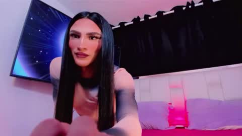 jennifer_azuaje online show from March 18, 4:54 pm
