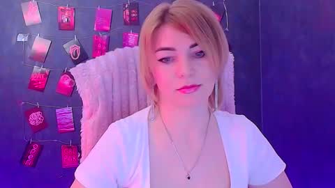 Jennifer online show from March 22, 12:41 pm