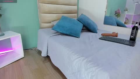 jennifer_garciia online show from March 17, 8:56 pm