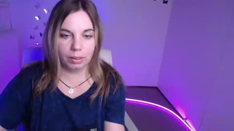 Snapshot of jennifer_moree chatting on October 7, 7:33 pm Jennifer online show from October 7, 7:33 pm