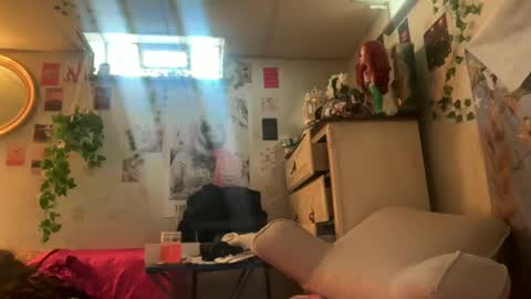 Snapshot of jennifer_robbie chatting on December 14, 6:20 pm jennifer_robbie online show from December 14, 6:20 pm