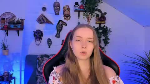 Jennifer online show from July 13, 5:16 pm