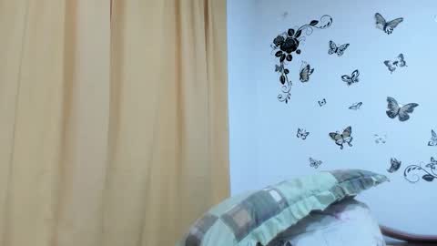 Snapshot of jenniferloveyou chatting on February 11, 4:45 pm jenniferloveyou online show from February 11, 4:45 pm