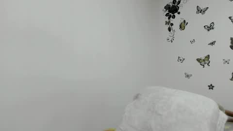 Snapshot of jenniferloveyou chatting on June 7, 3:10 am jenniferloveyou online show from June 7, 3:10 am