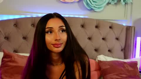 JenniferLovveX online show from May 25, 4:40 am