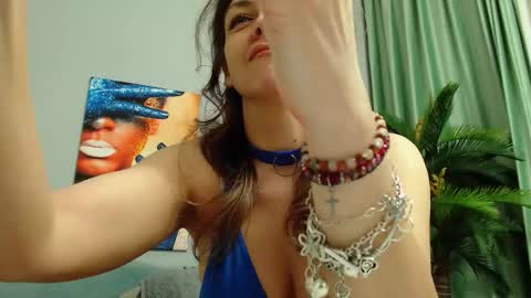 jenniferreys online show from February 20, 5:48 am