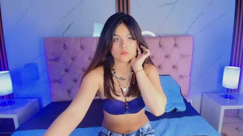 jenniiferrodriguez online show from June 11, 12:32 am