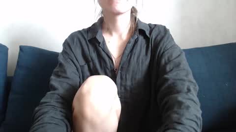 Snapshot of jennnamaaya chatting on February 24, 6:38 am Jenny online show from February 24, 6:38 am