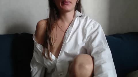 Snapshot of jennnamaaya chatting on October 8, 7:39 am Jenny online show from October 8, 7:39 am