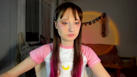 Snapshot of jenny_cox_love chatting on December 5, 6:33 pm Jennifer Jenny Darling   online show from December 5, 6:33 pm