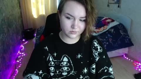 Jenny online show from April 2, 7:06 am