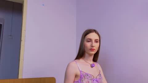 jennybbunny online show from June 25, 6:18 am