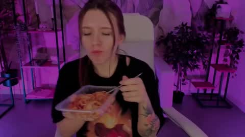 Snapshot of jennydens chatting on March 11, 6:43 am Jenny NO Nude online show from March 11, 6:43 am