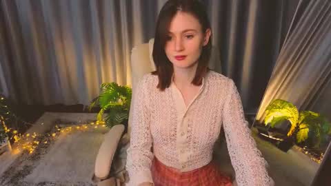 jennyfer_me online show from March 12, 12:22 pm
