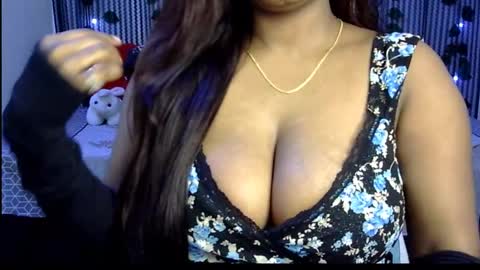 Snapshot of jennysinghaniya chatting on January 3, 1:14 pm jenny online show from January 3, 1:14 pm