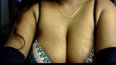 Snapshot of jennysinghaniya chatting on March 11, 3:56 pm jenny online show from March 11, 3:56 pm