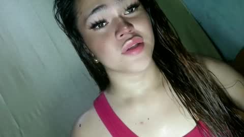 Snapshot of jennysweetfuckerxxx chatting on June 15, 4:58 am jenny69 online show from June 15, 4:58 am
