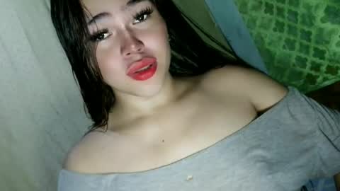 Snapshot of jennysweetfuckerxxx chatting on July 5, 12:50 am jenny69 online show from July 5, 12:50 am