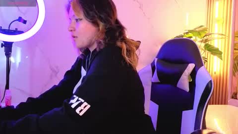 Snapshot of jeonmei_tp chatting on February 24, 1:53 pm Jeonmei tp 2130- 600 online show from February 24, 1:53 pm