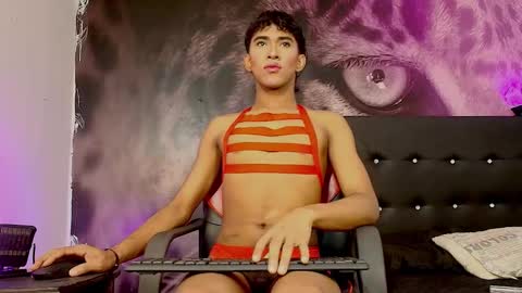 Snapshot of jero_tease_s7s chatting on February 14, 7:32 pm Jeronimo online show from February 14, 7:32 pm