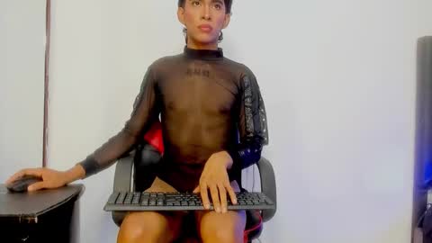 Snapshot of jero_tease_s7s chatting on February 22, 7:08 am Jeronimo online show from February 22, 7:08 am