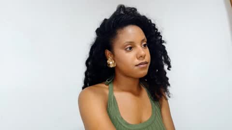 Bella online show from February 20, 9:59 pm