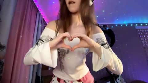 Snapshot of jerrienyhan chatting on October 8, 1:31 pm jerrienyhan online show from October 8, 1:31 pm
