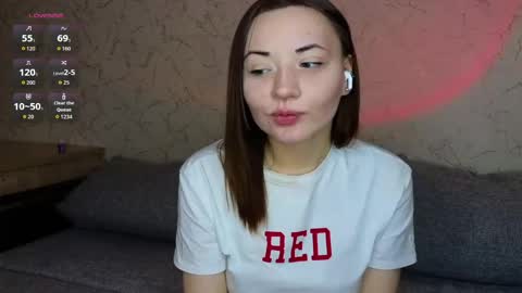 Lily online show from May 9, 3:06 pm