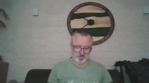 Snapshot of jerry250461 chatting on March 27, 6:51 pm jerry250461 online show from March 27, 6:51 pm