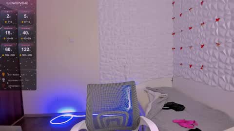 Jerrybomb online show from April 11, 7:45 am