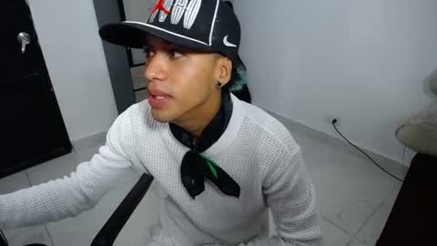 Snapshot of jersiherberth chatting on April 28, 2:44 pm jersiherberth online show from April 28, 2:44 pm