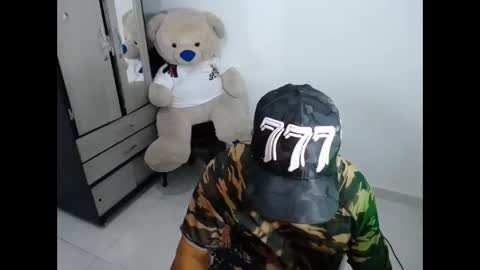 Snapshot of jersiherberth chatting on April 30, 2:01 pm jersiherberth online show from April 30, 2:01 pm