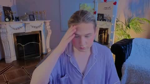 jes_solar online show from April 8, 9:59 pm