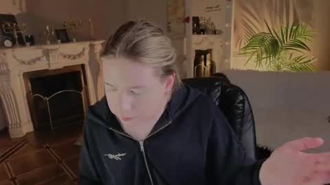 jes_solar online show from April 12, 6:57 pm