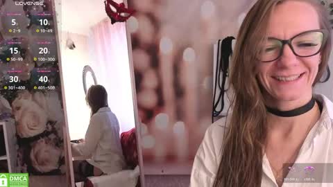 jesica_moon_peachyy online show from May 27, 4:20 am