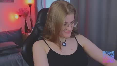  JessieVibes online show from June 11, 2:04 pm