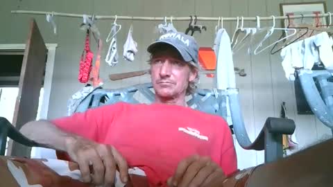 Snapshot of jess_n_ryan chatting on October 14, 10:32 pm Ry Guy online show from October 14, 10:32 pm