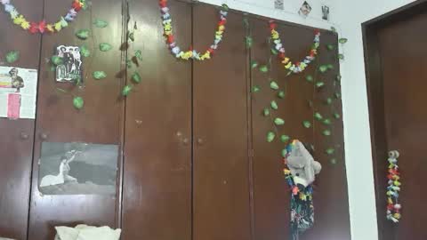 Jessica online show from February 1, 6:06 pm